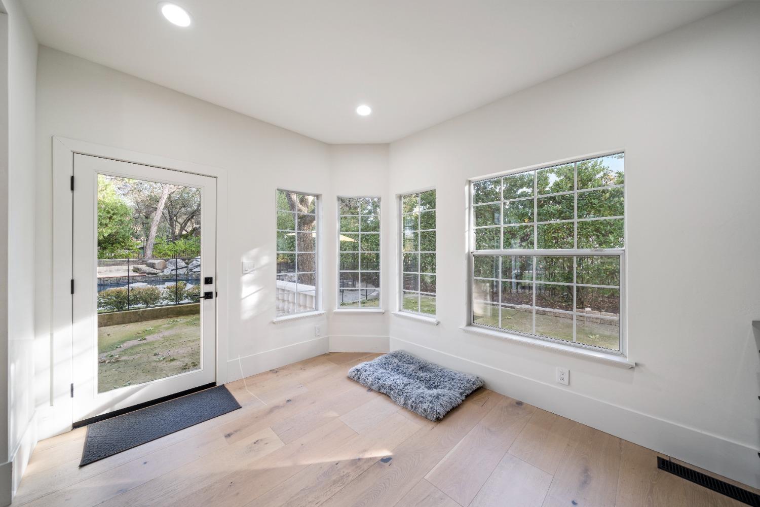 9040 S Los Lagos Circle