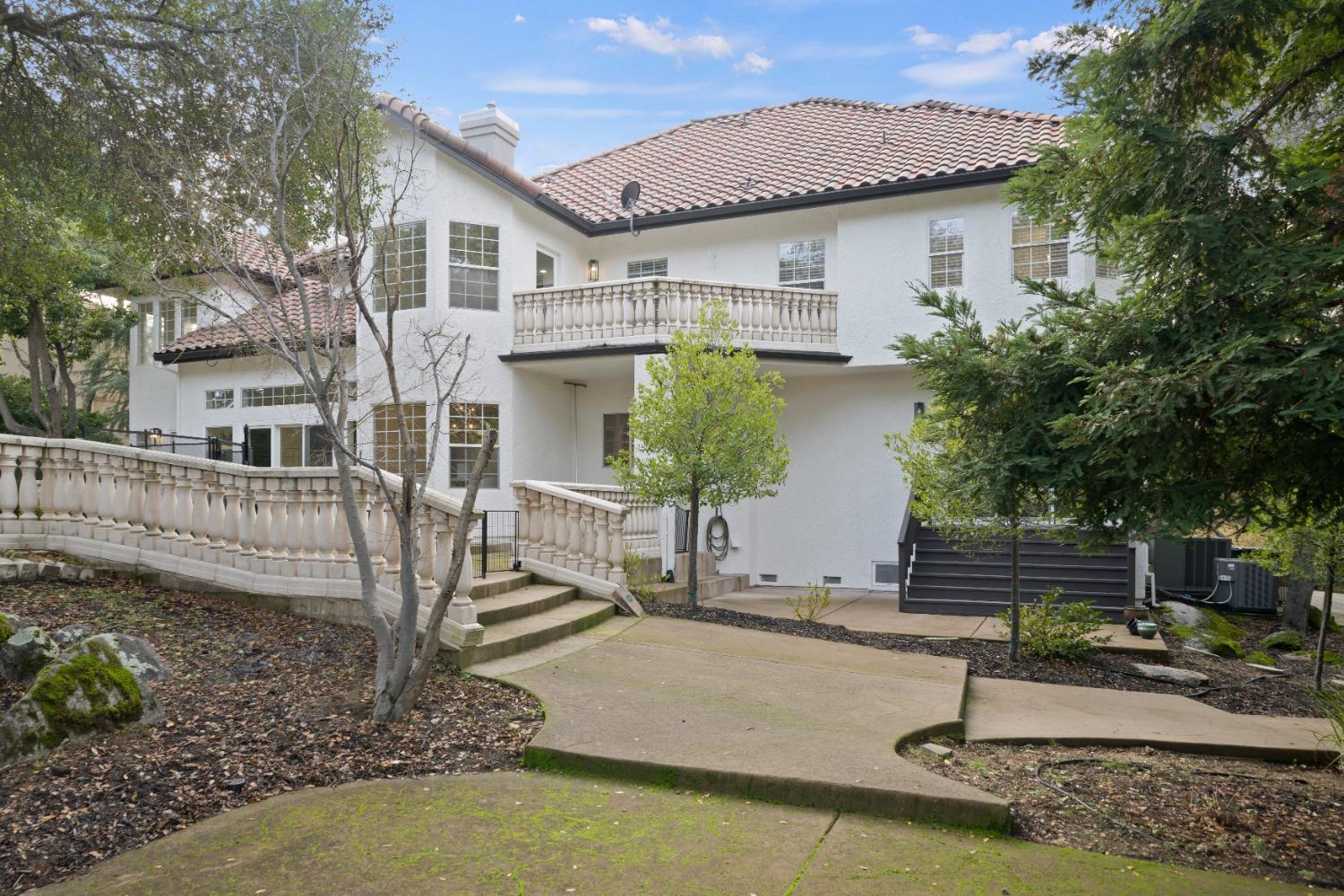 9040 S Los Lagos Circle
