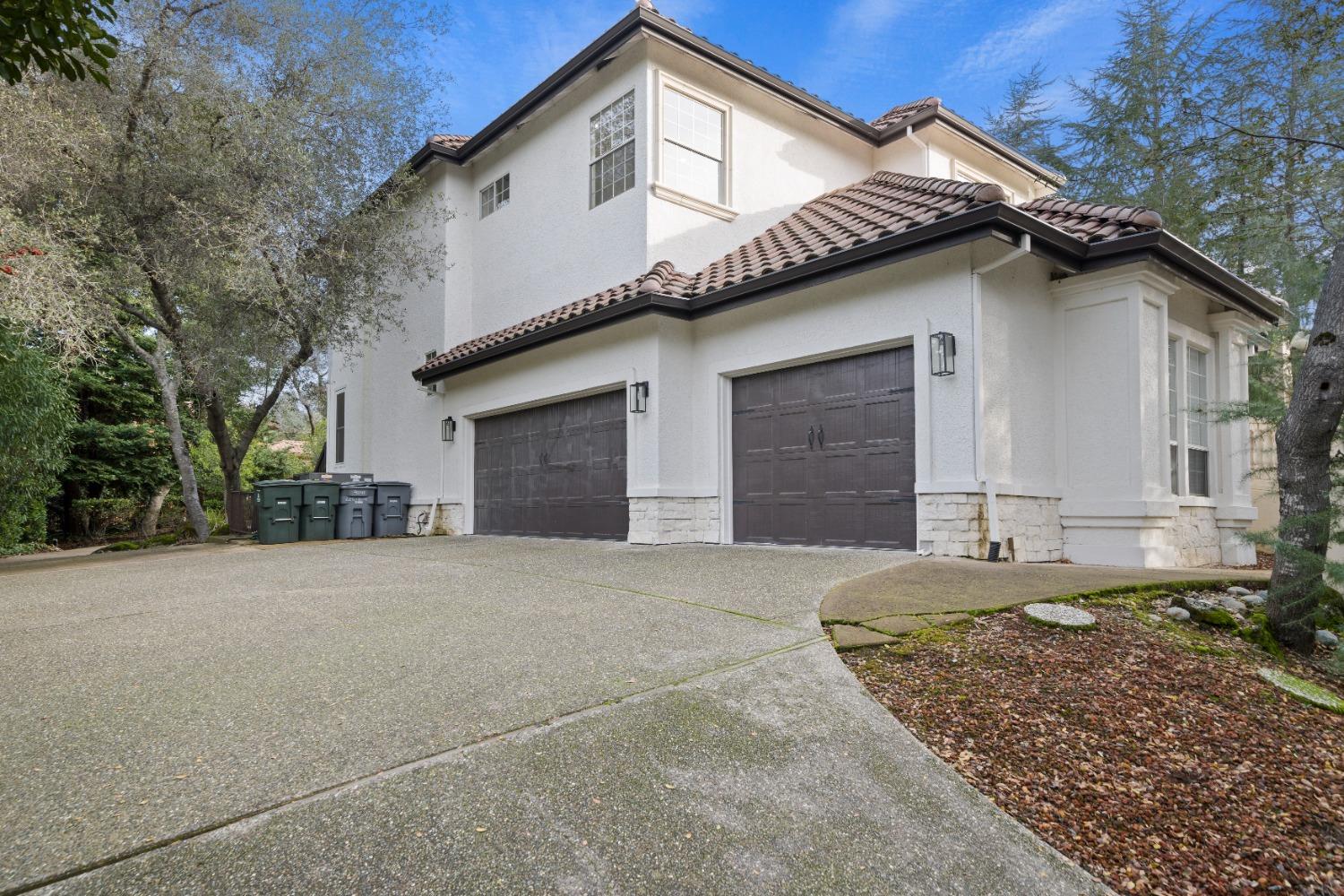9040 S Los Lagos Circle