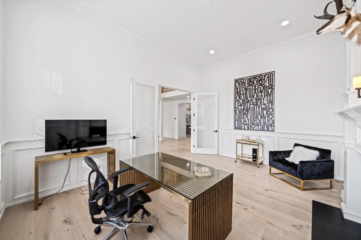9040 S Los Lagos Circle