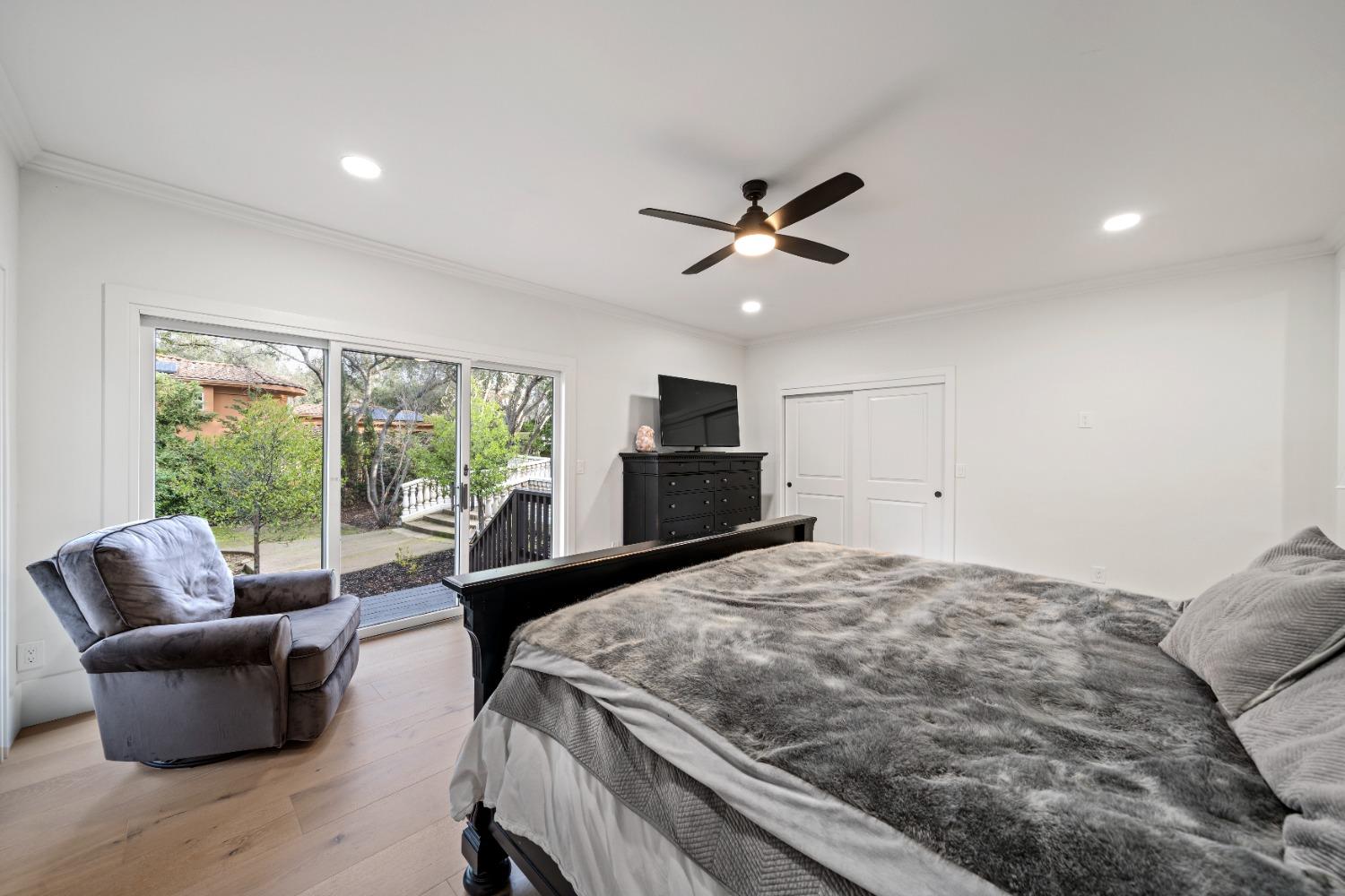 9040 S Los Lagos Circle