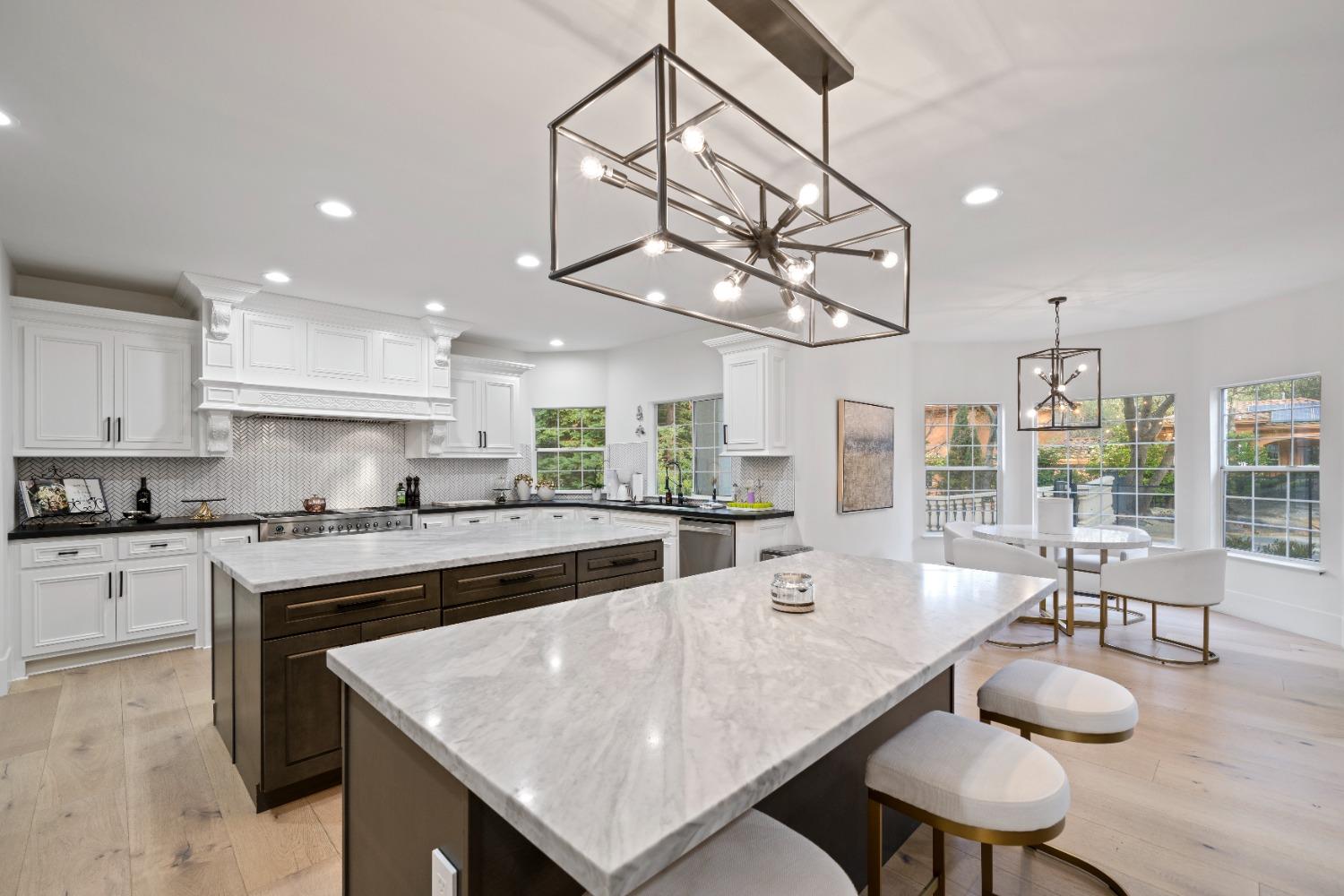 9040 S Los Lagos Circle