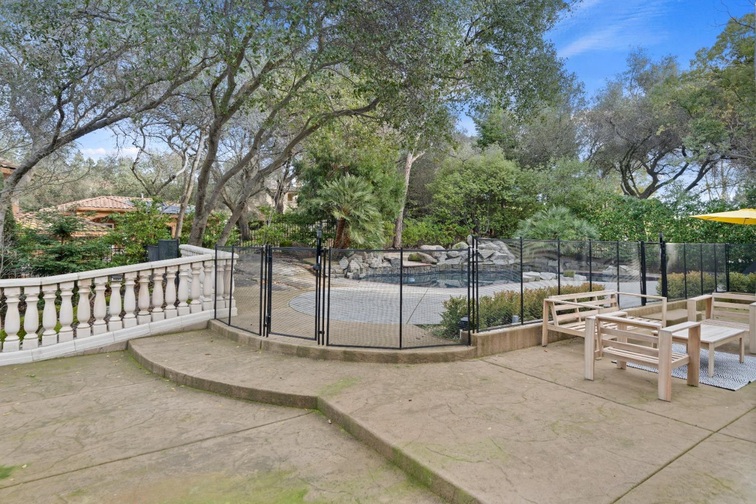 9040 S Los Lagos Circle
