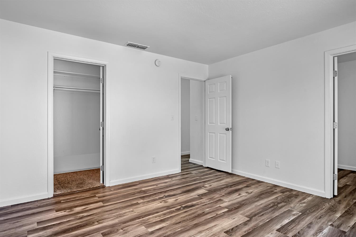 614 E Brookview Court