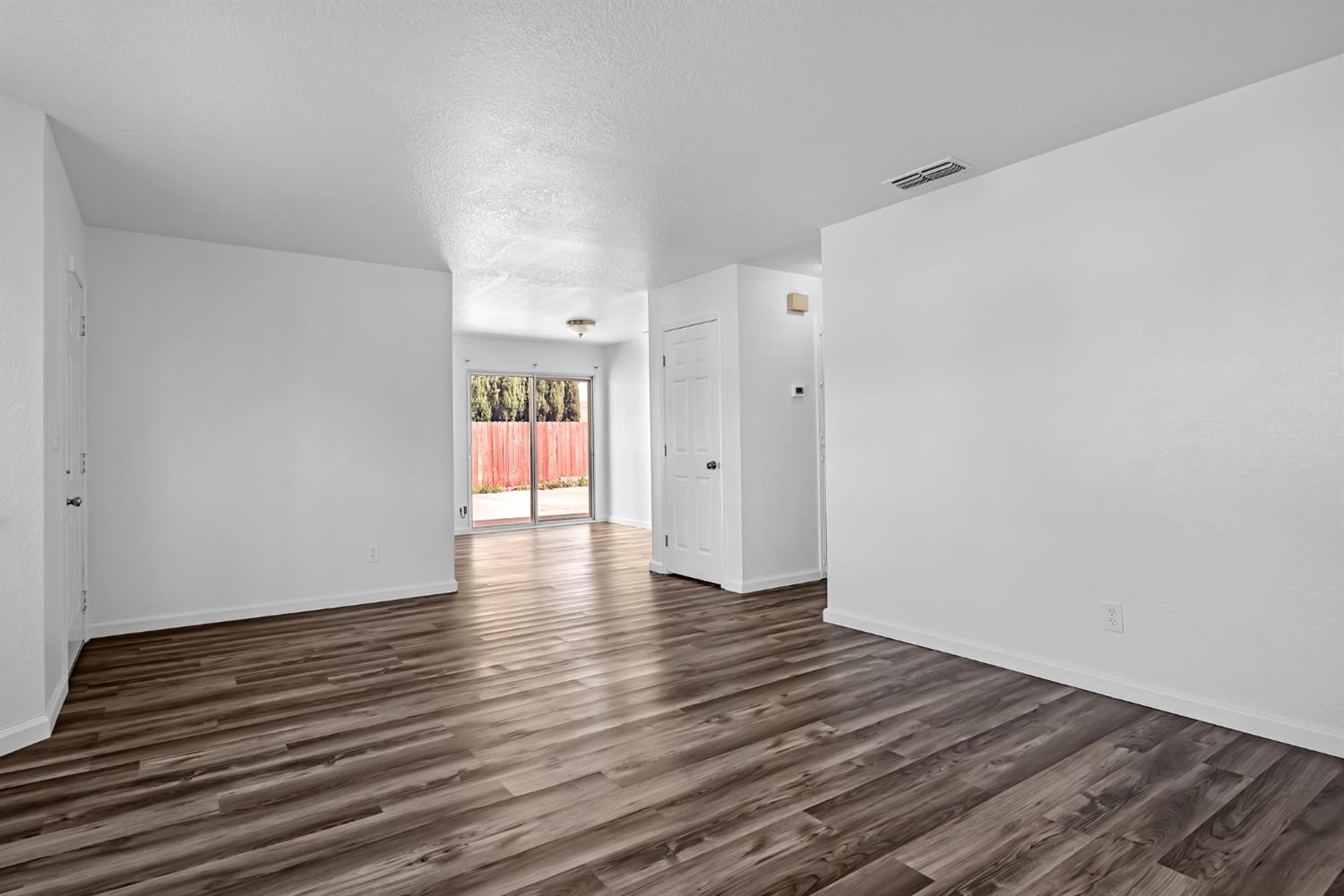 614 E Brookview Court