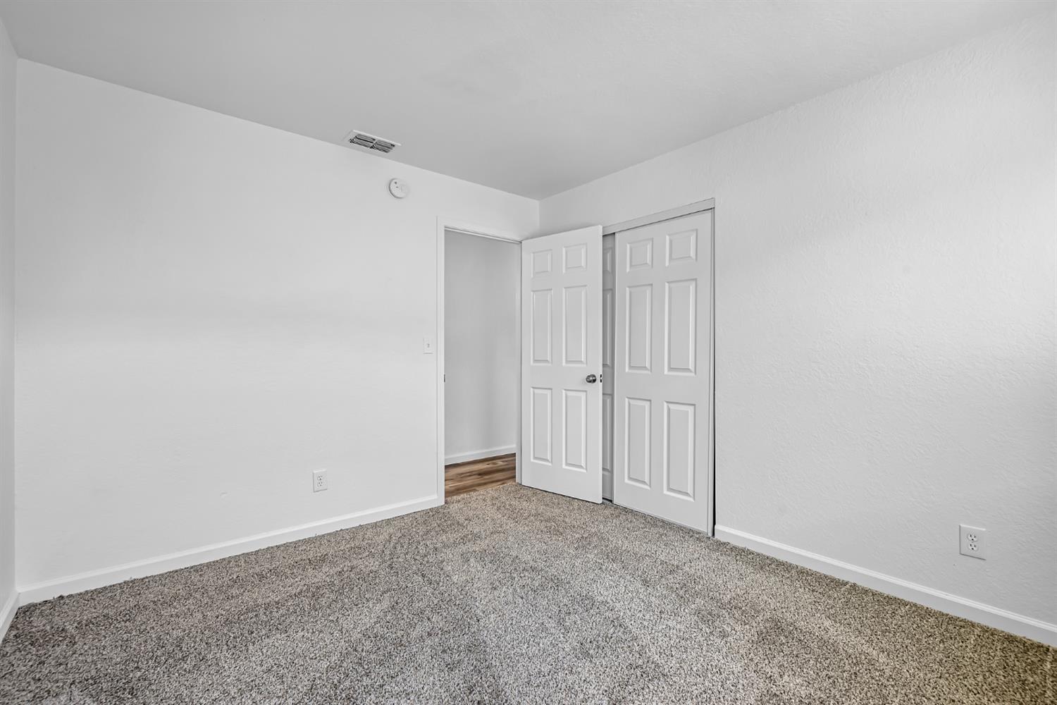 614 E Brookview Court