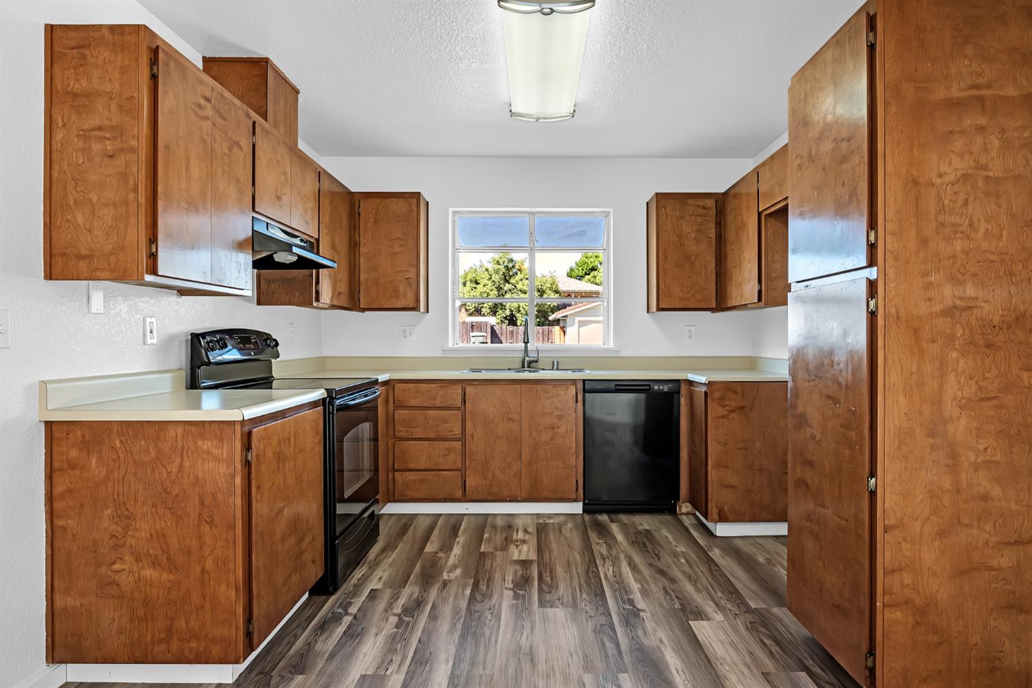 614 E Brookview Court