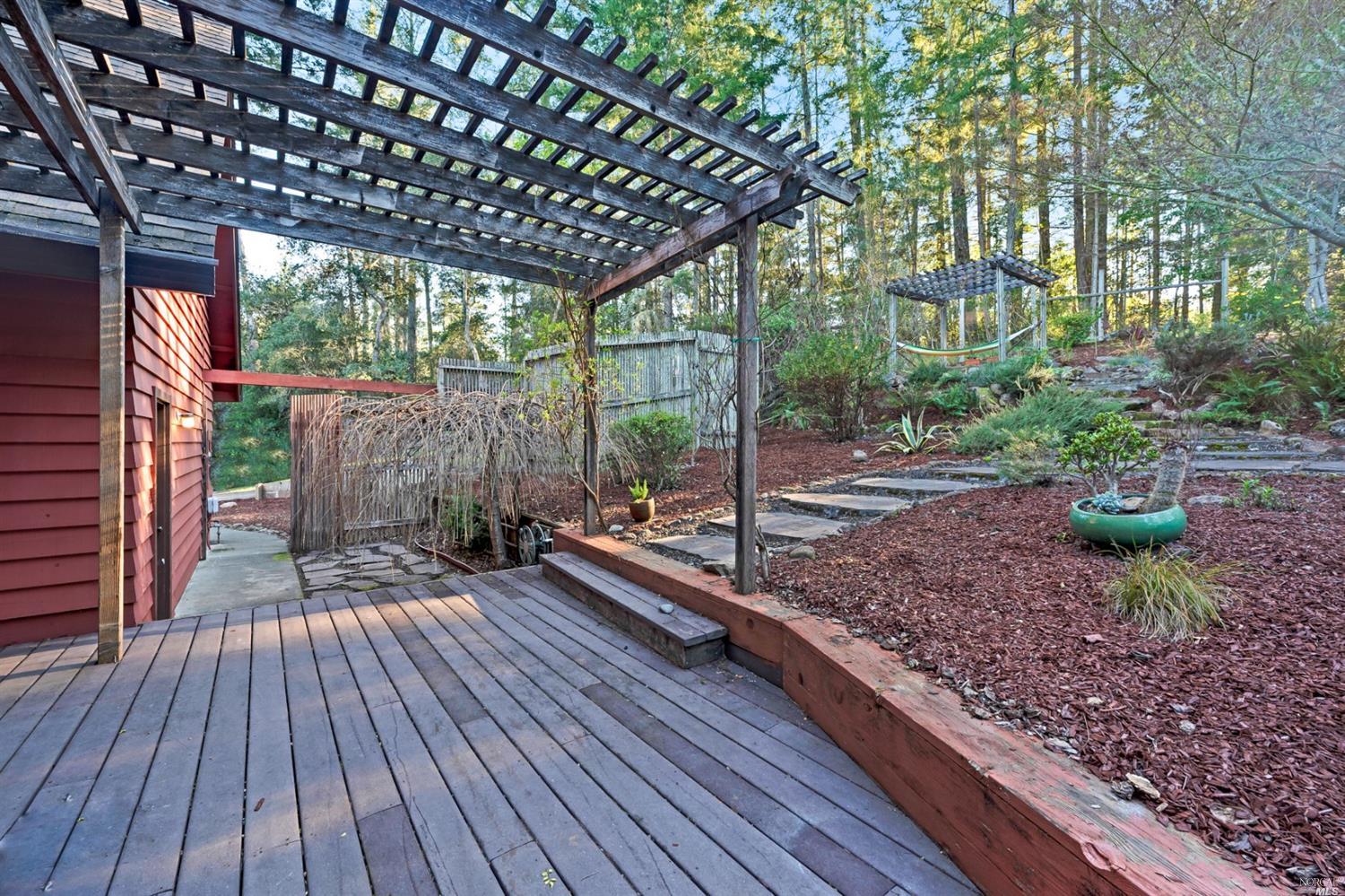 11050 Peaks Pike Road