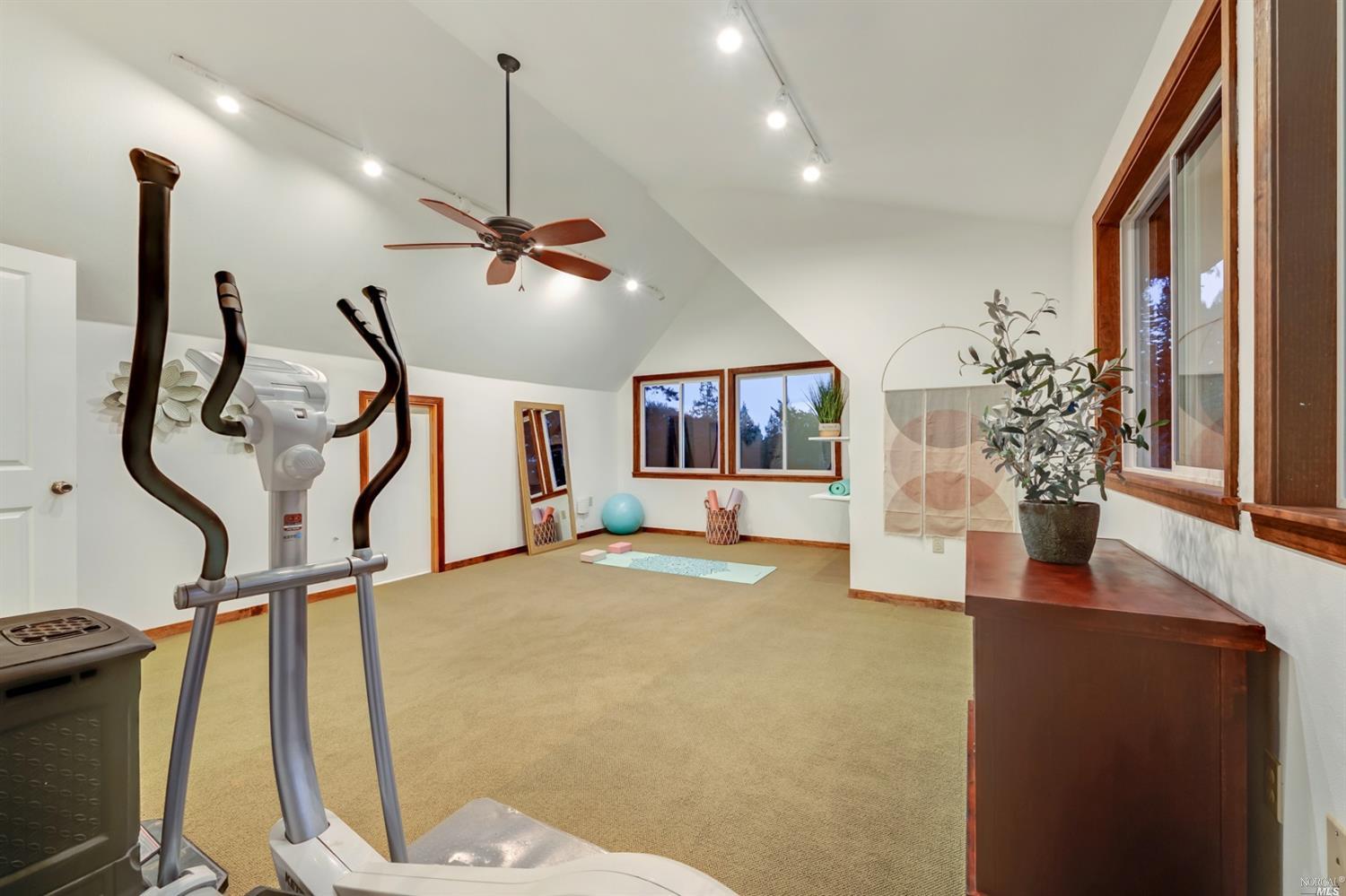 11050 Peaks Pike Road