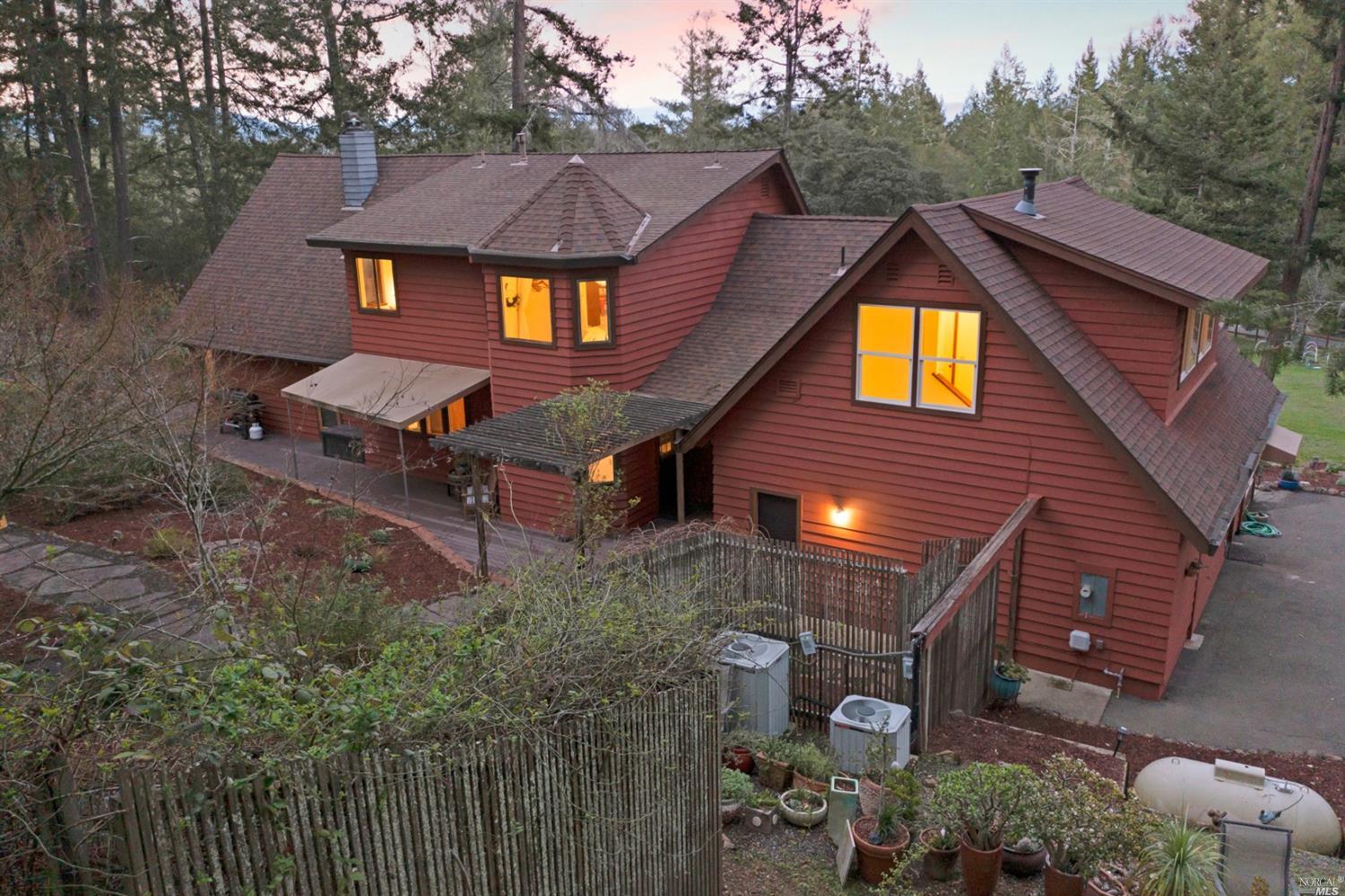 11050 Peaks Pike Road