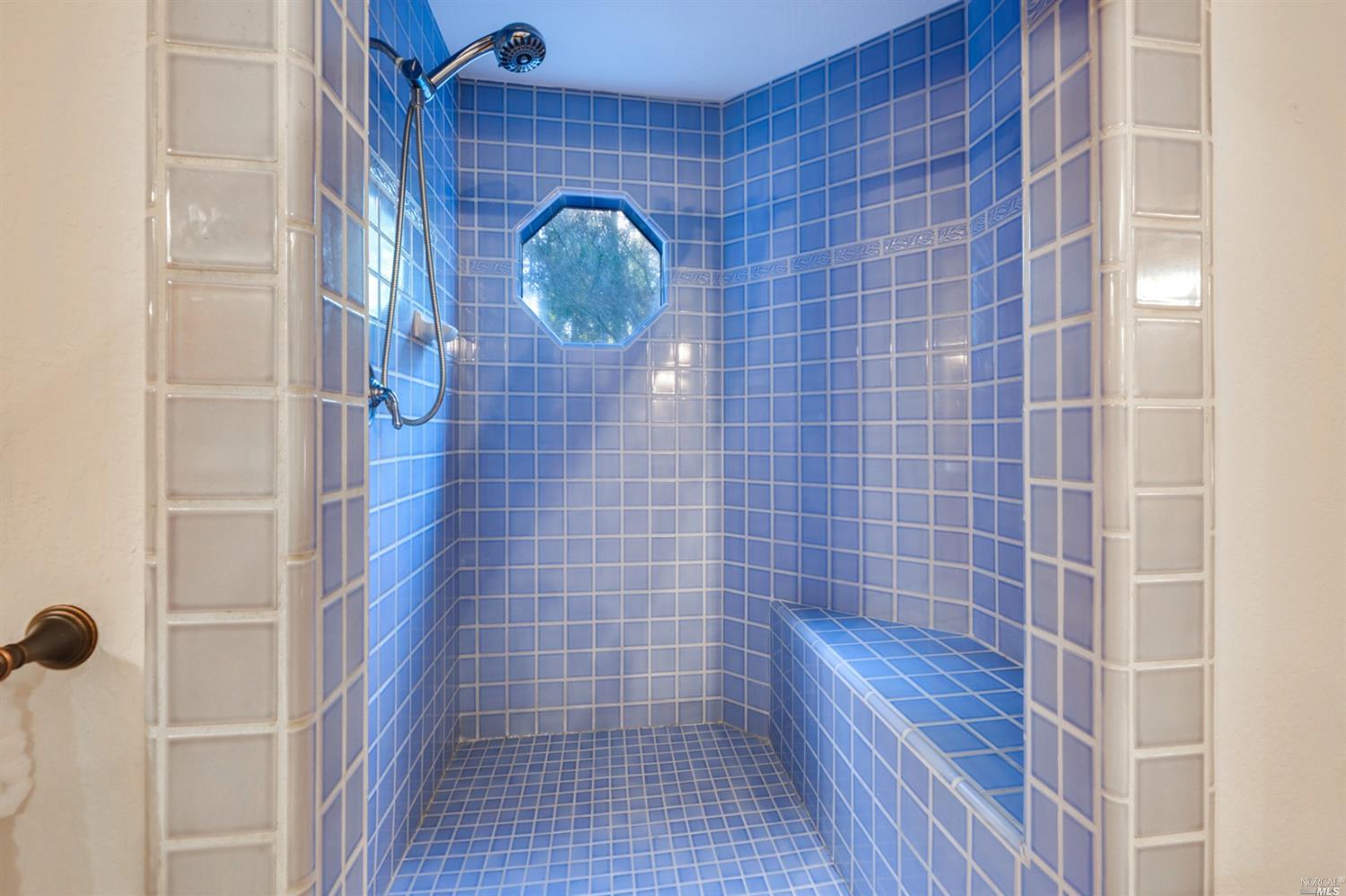 11050 Peaks Pike Road