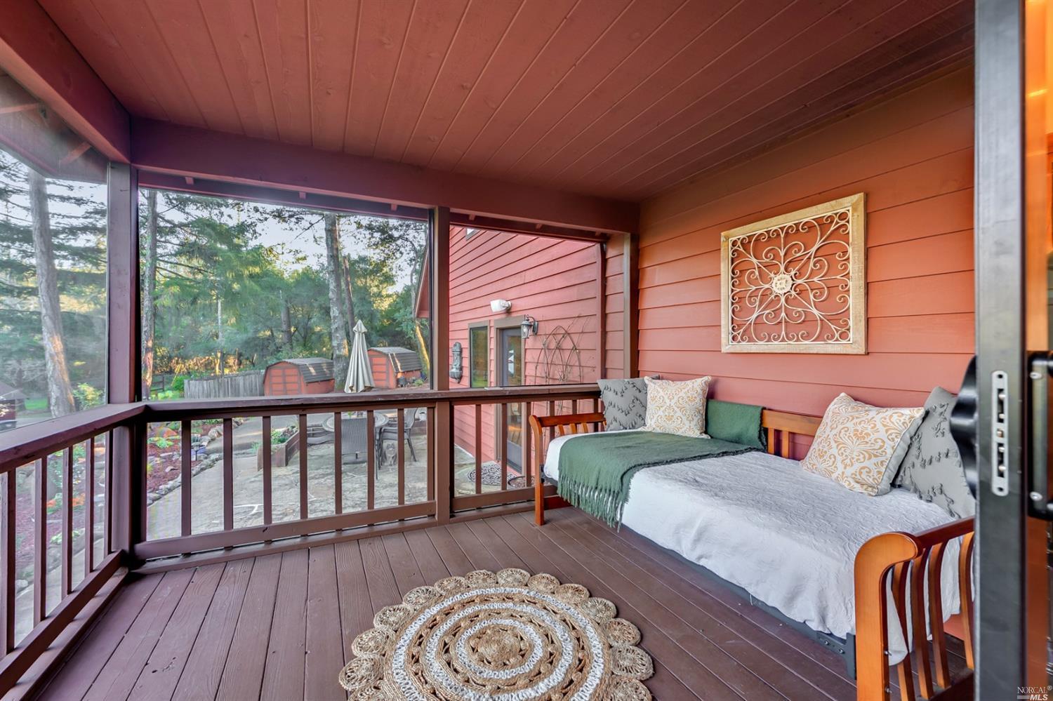 11050 Peaks Pike Road