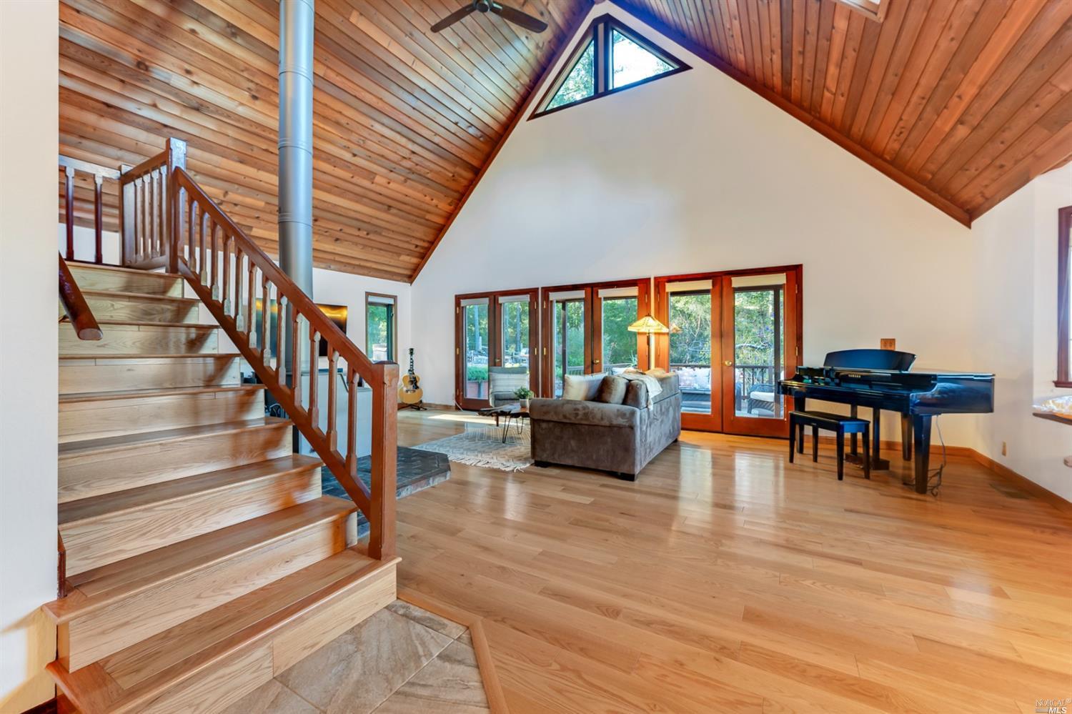 11050 Peaks Pike Road