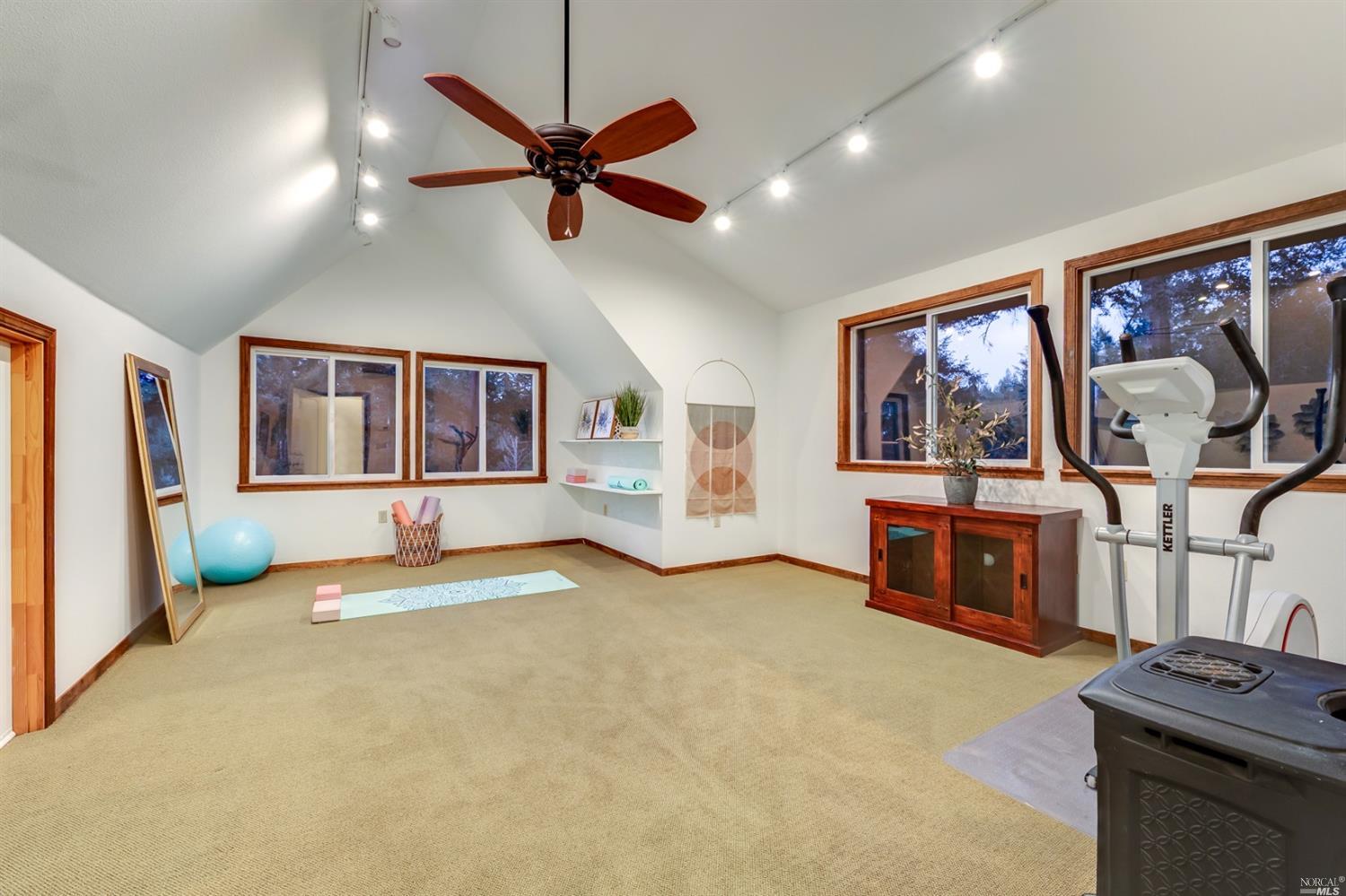 11050 Peaks Pike Road