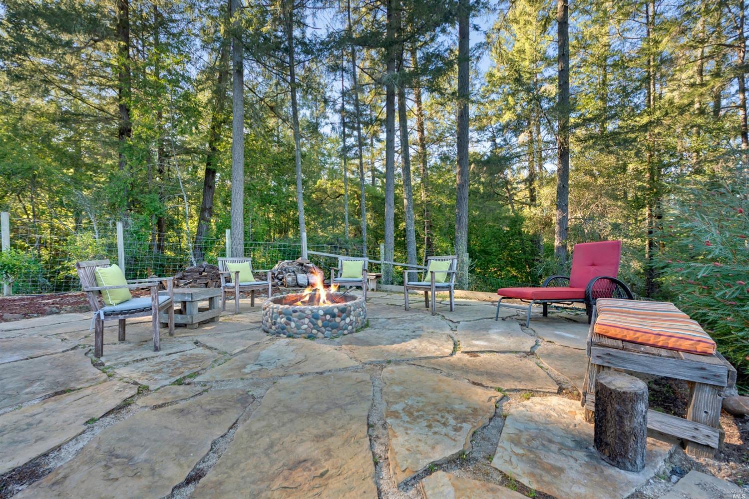 11050 Peaks Pike Road