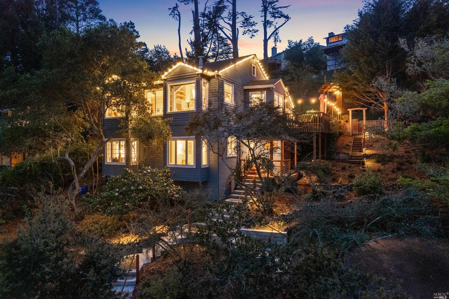 513 Brookline Avenue