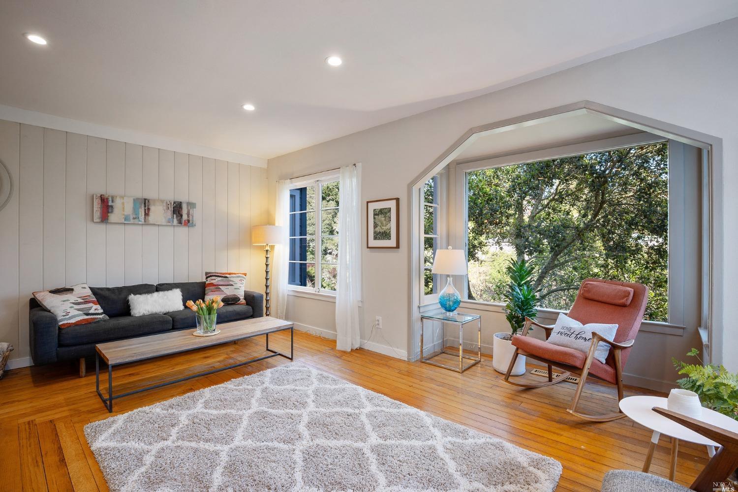 513 Brookline Avenue