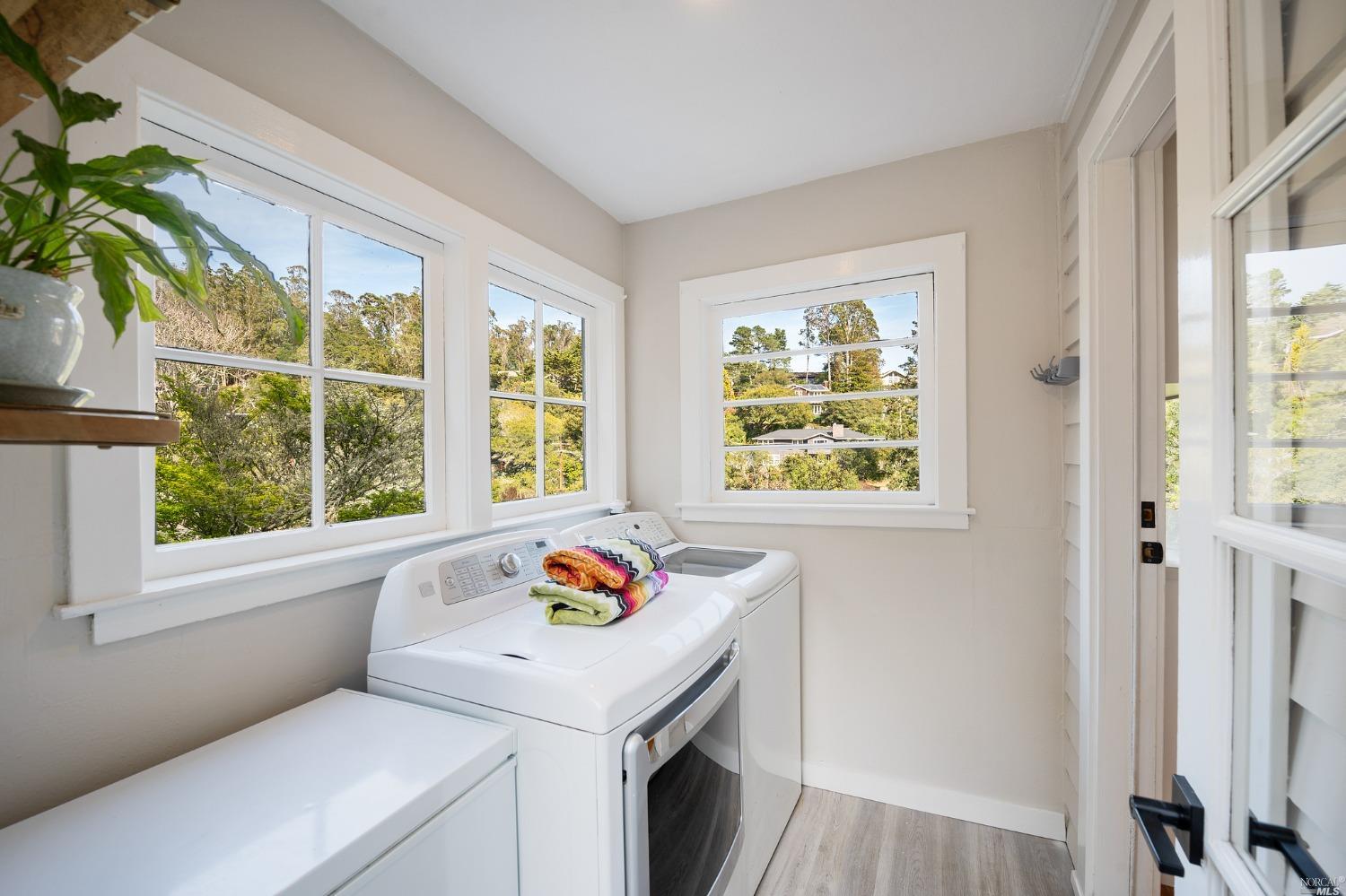 513 Brookline Avenue