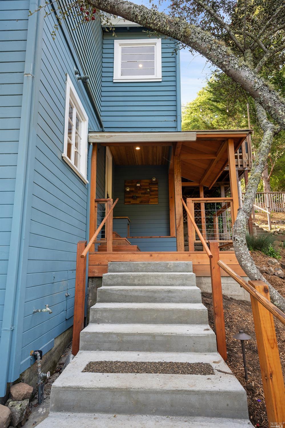 513 Brookline Avenue