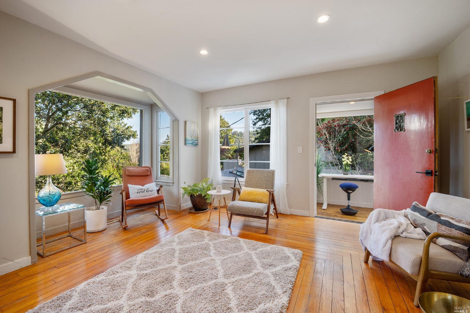 513 Brookline Avenue