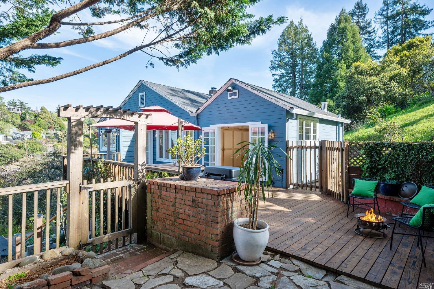 513 Brookline Avenue