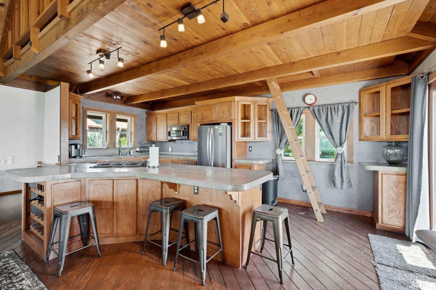 7151 Black Bart Trail