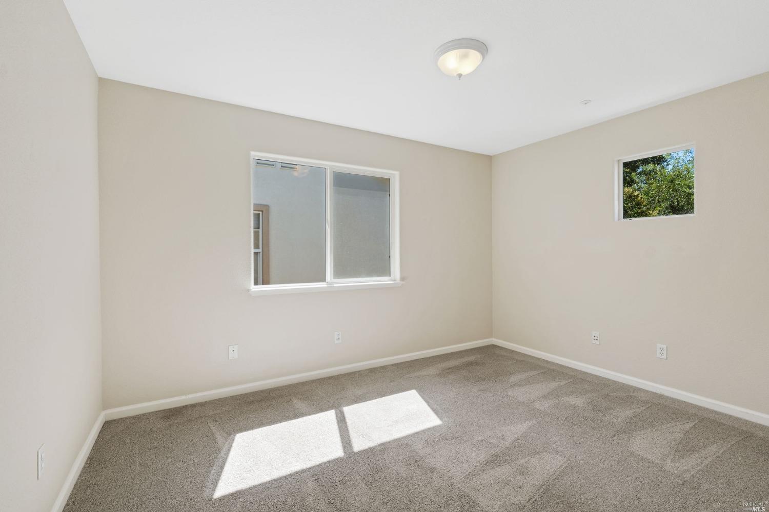 39 Summerbrooke Circle