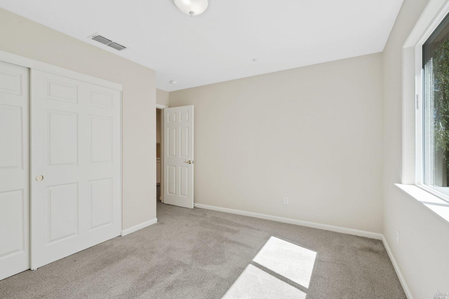 39 Summerbrooke Circle