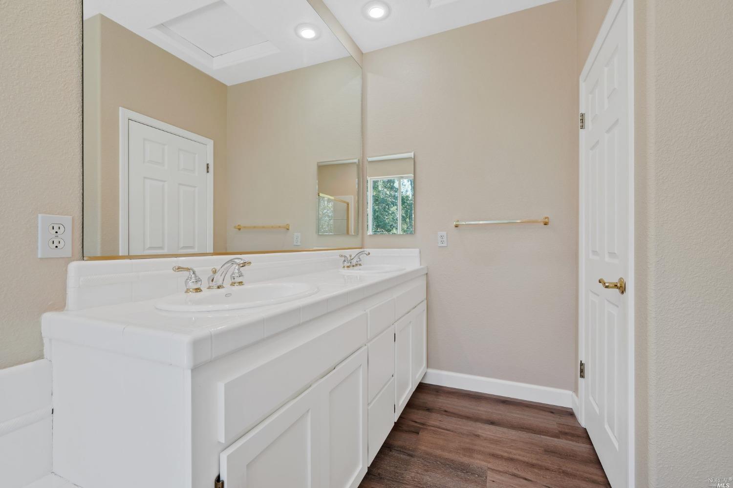 39 Summerbrooke Circle