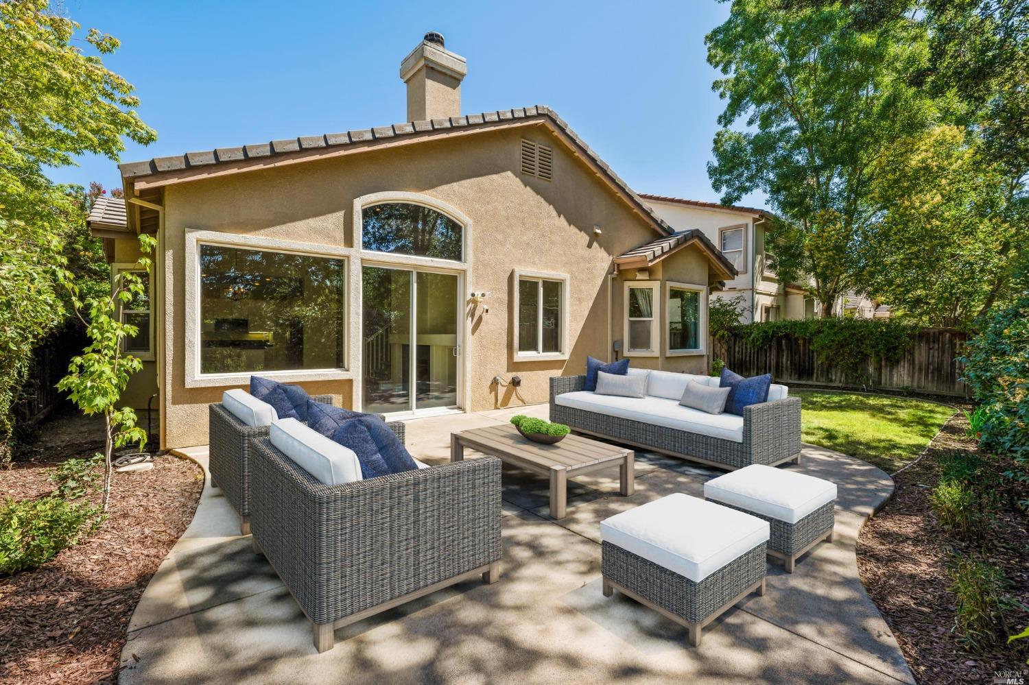 39 Summerbrooke Circle