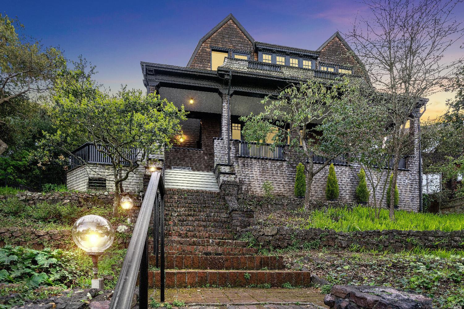 93 San Carlos Avenue