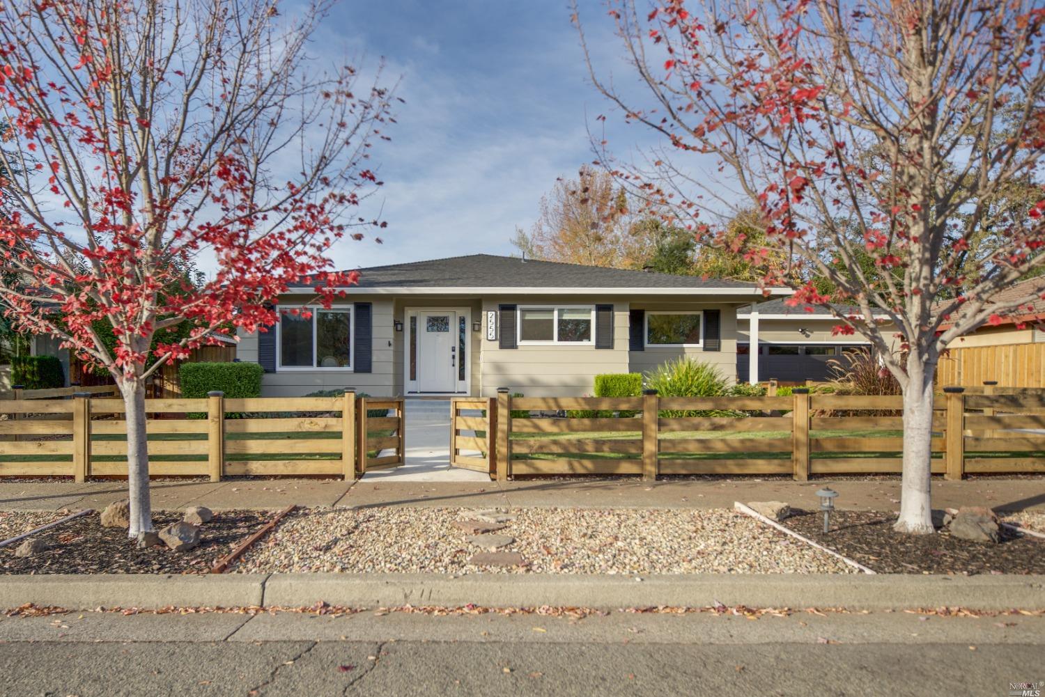 2555 Horseshoe Drive