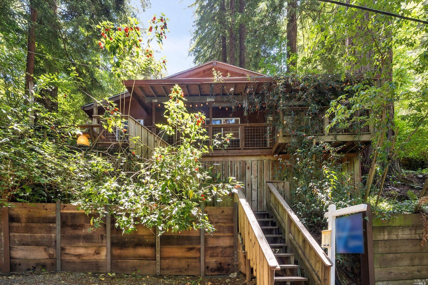 21527 Highland Terrace