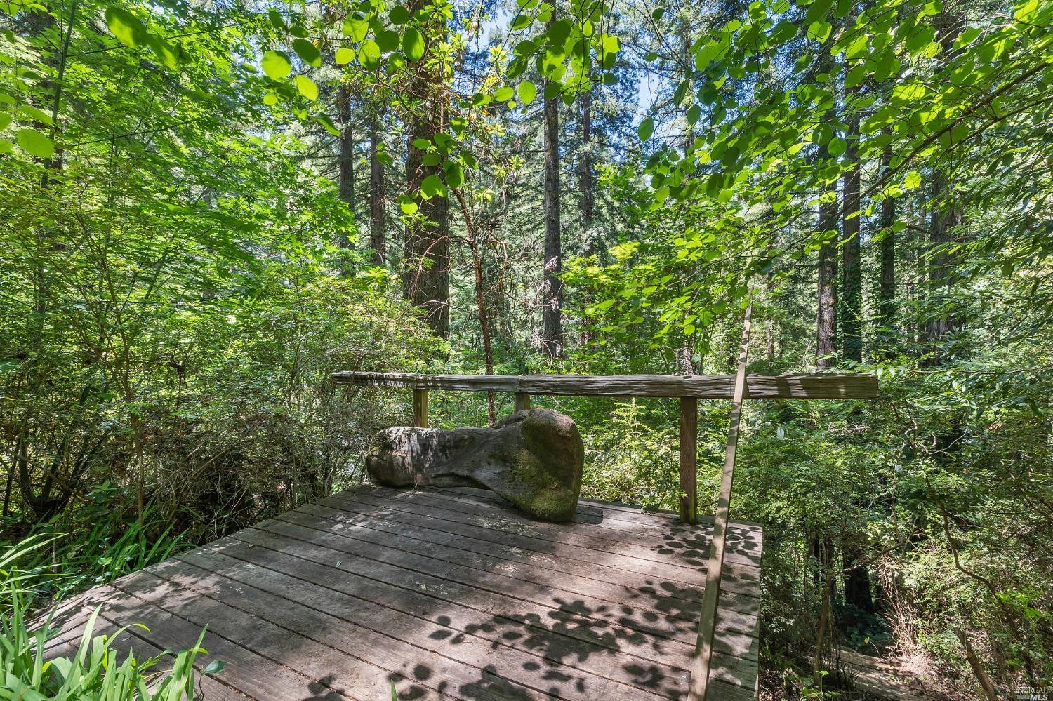 21527 Highland Terrace