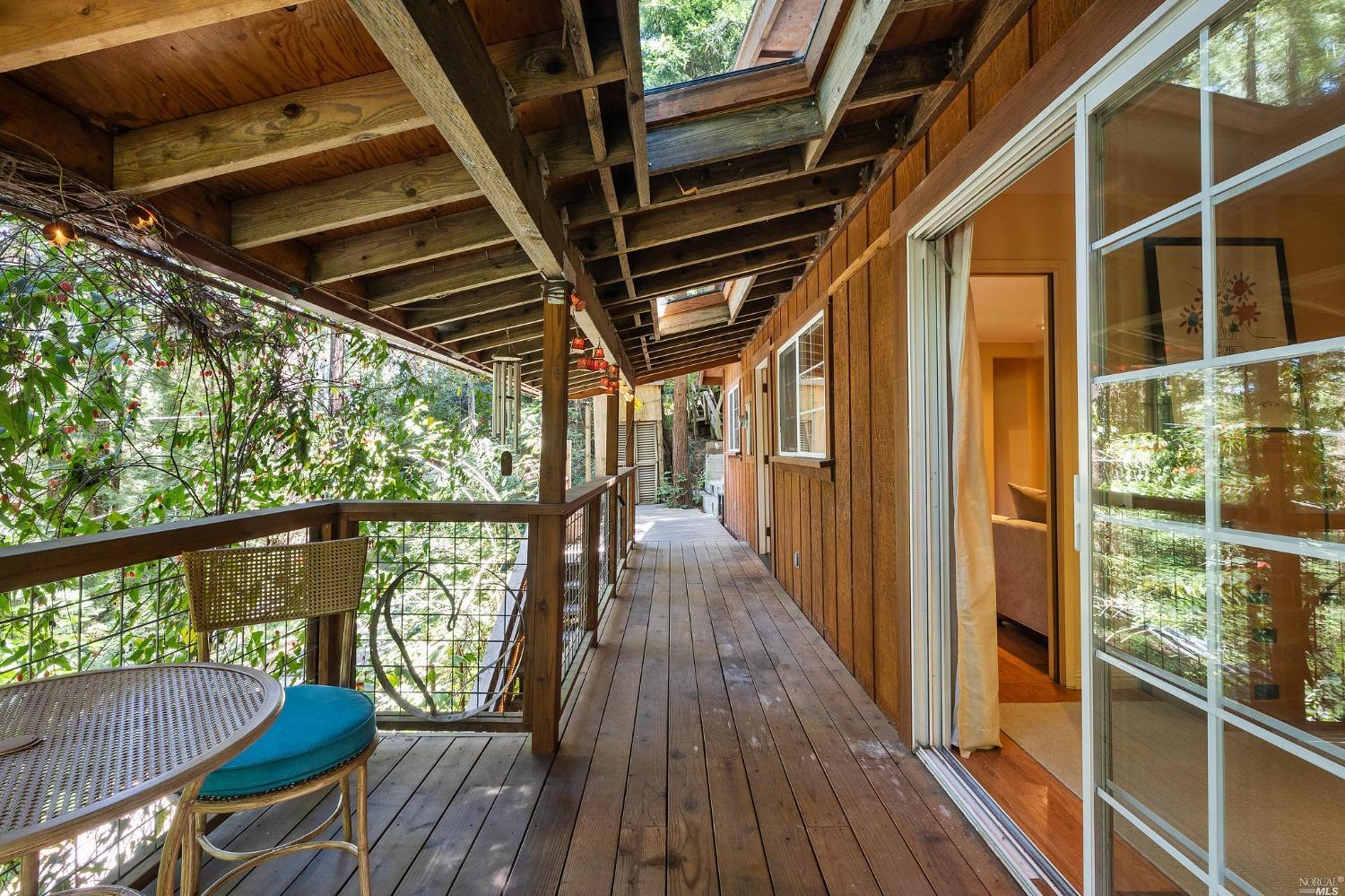 21527 Highland Terrace