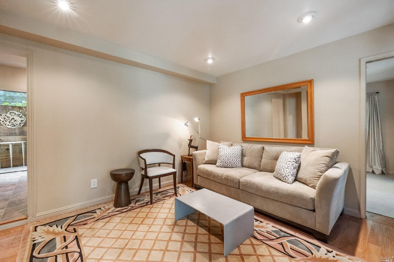 21527 Highland Terrace