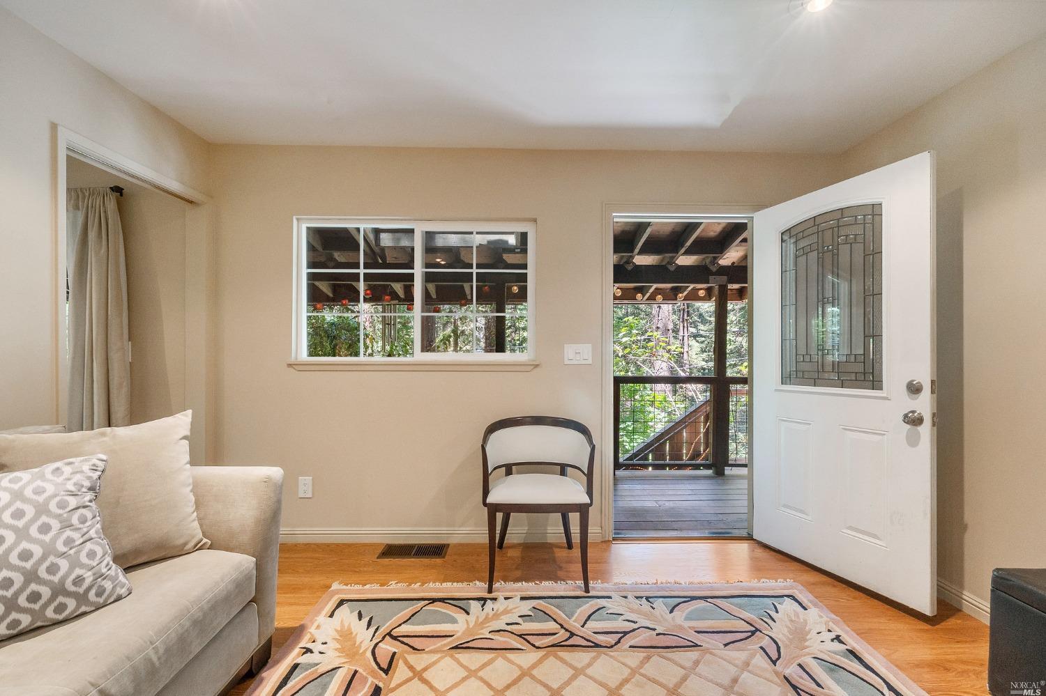 21527 Highland Terrace