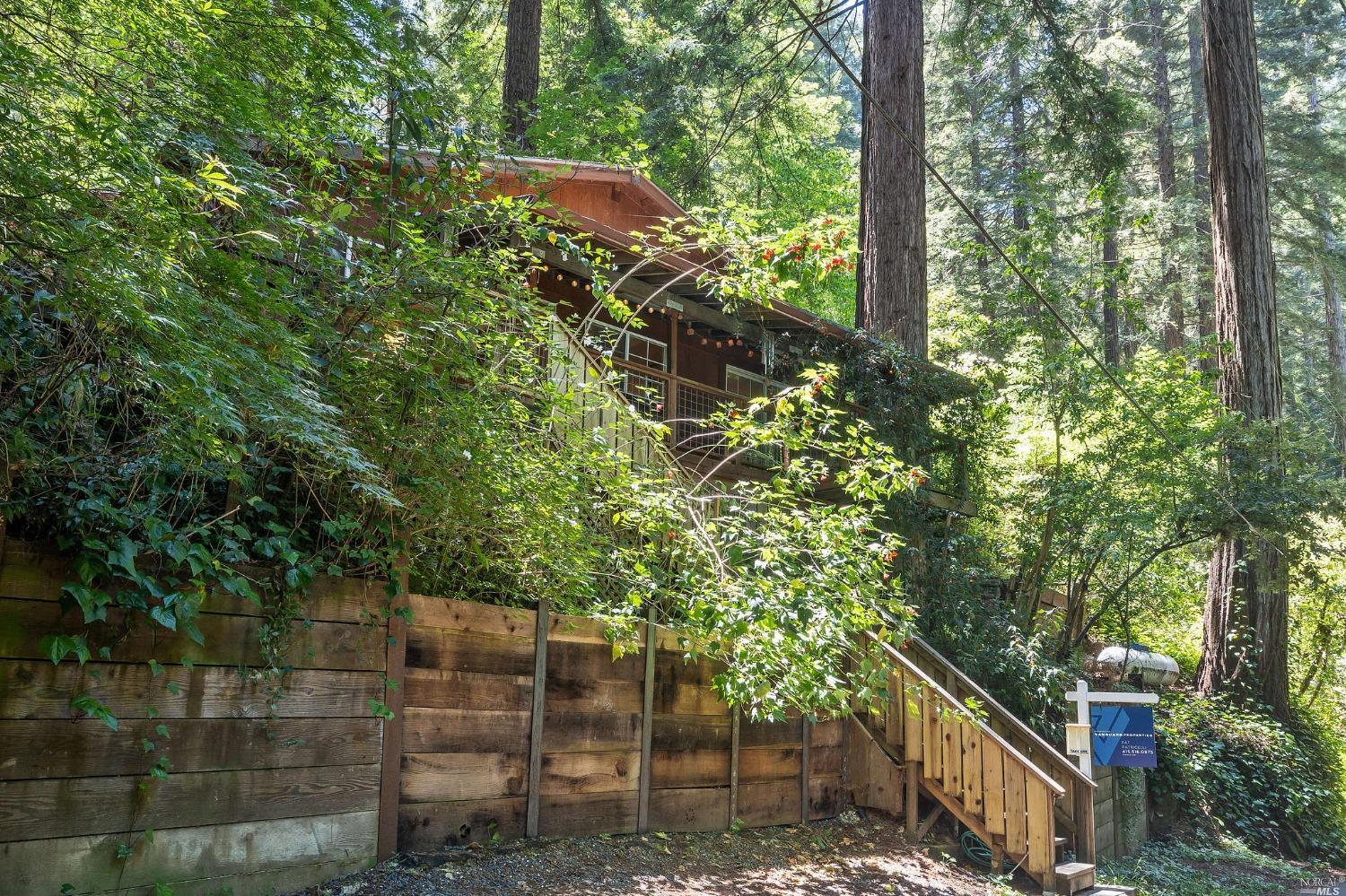 21527 Highland Terrace