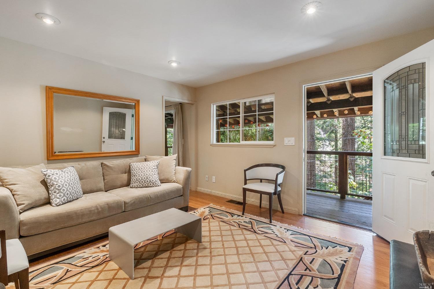 21527 Highland Terrace