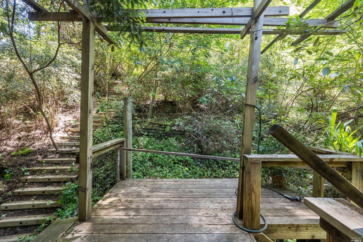 21527 Highland Terrace