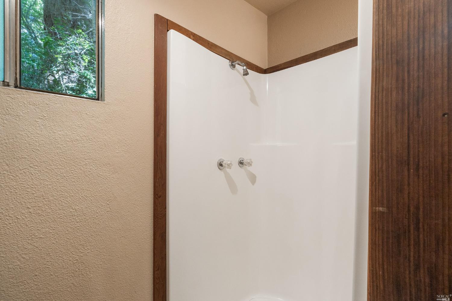 21527 Highland Terrace