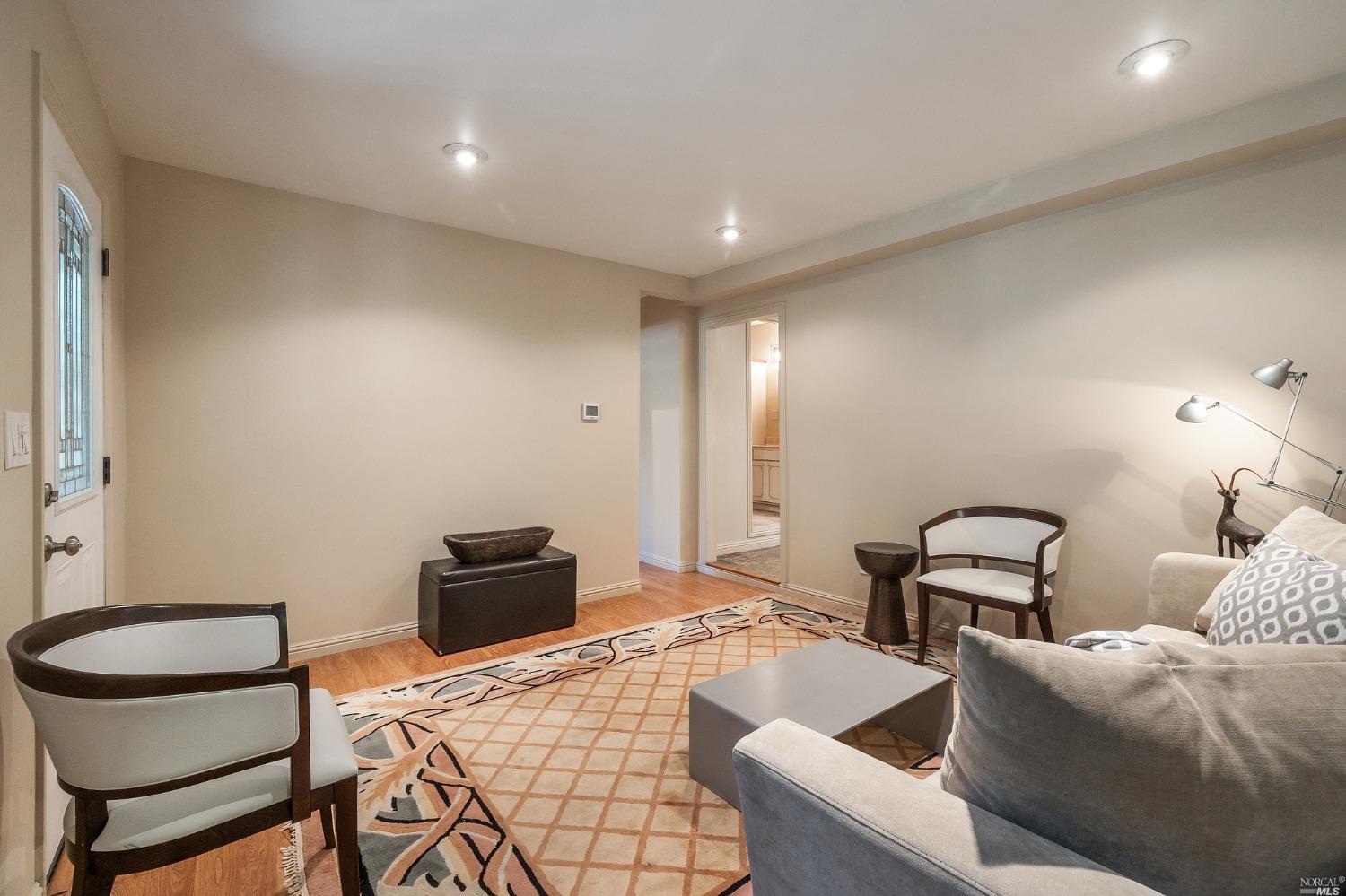 21527 Highland Terrace