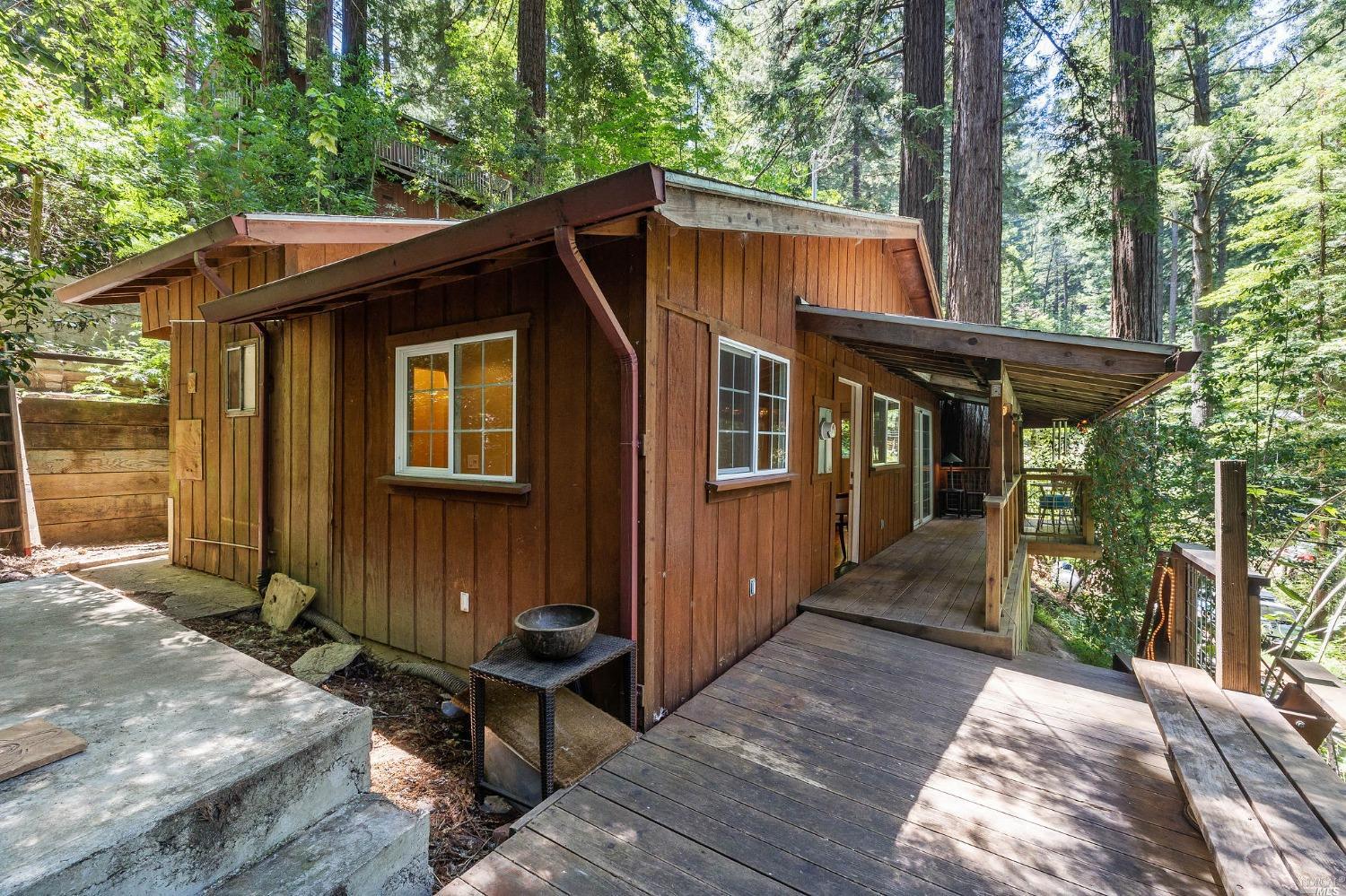 21527 Highland Terrace