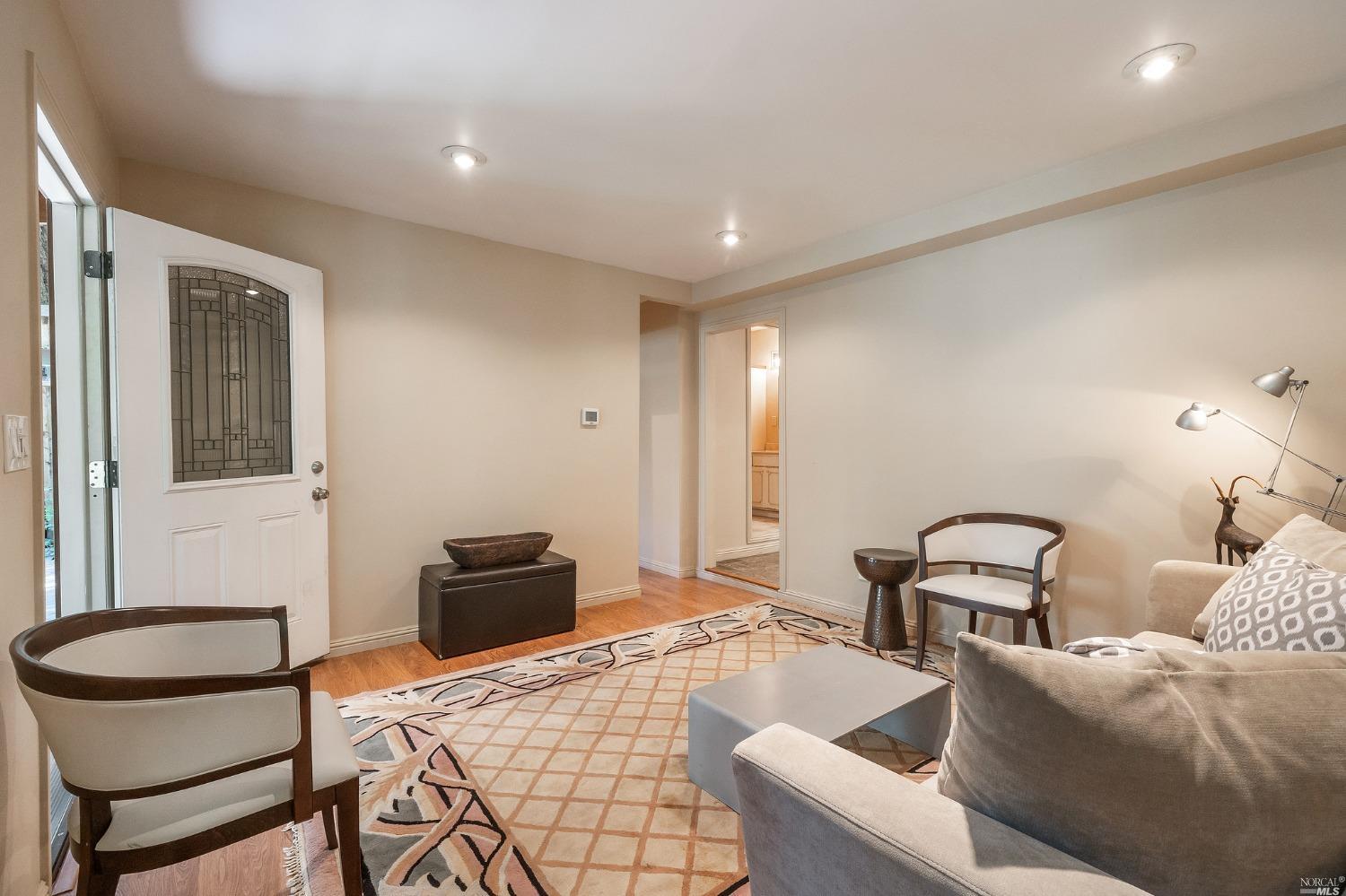 21527 Highland Terrace