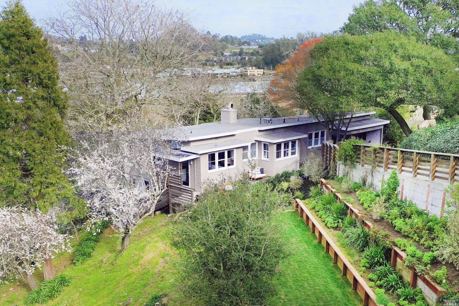 183 Morning Sun Avenue