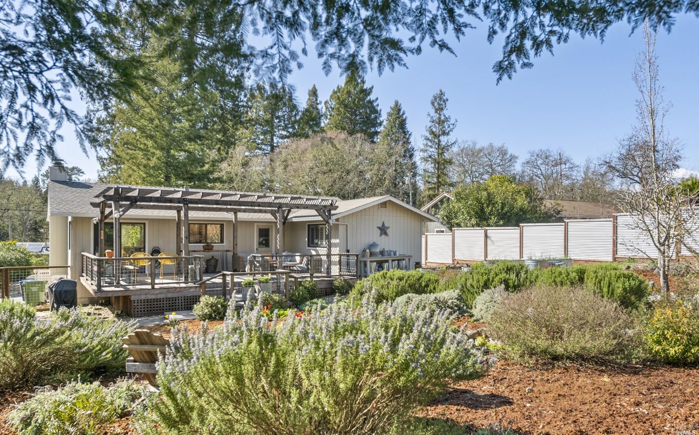 6233 Van Keppel Road