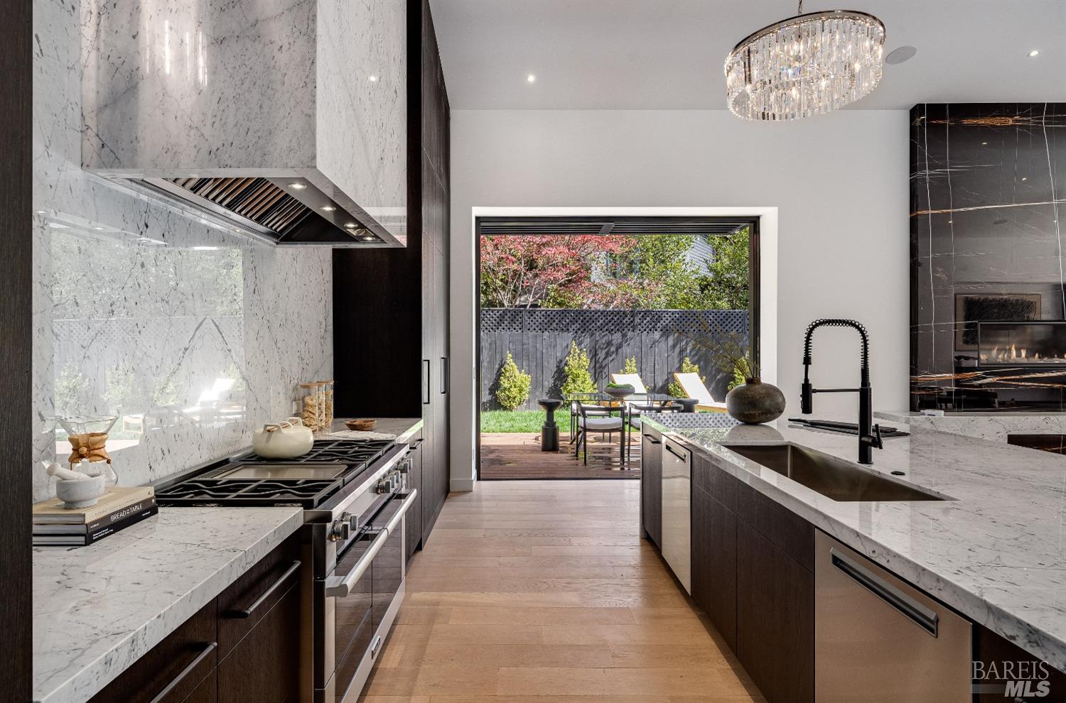 1820 Spring Mountain Rd