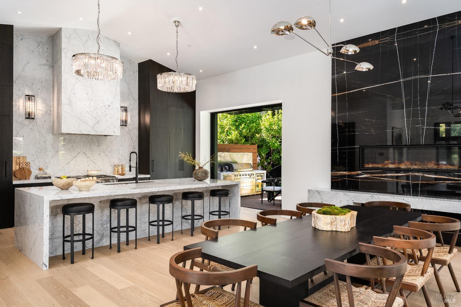 1820 Spring Mountain Rd