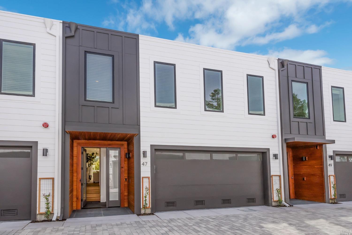47 Ross Avenue