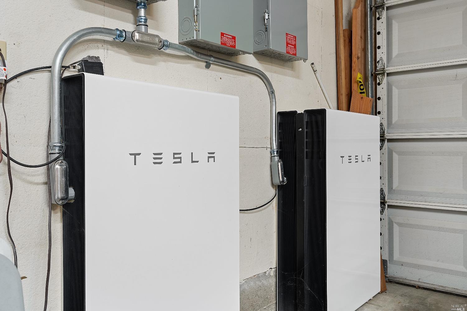 3525 Fieldcrest Avenue